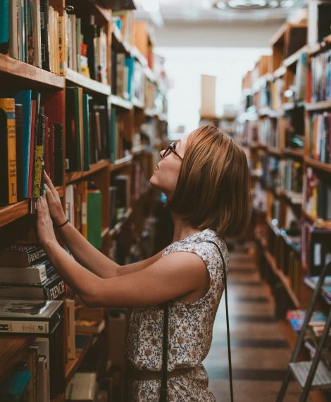 Woman Find The Book Insight Summaries